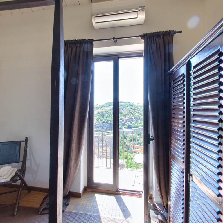Giumbabulla Luxury House Acomodação com café da manhã Ragusa Exterior foto